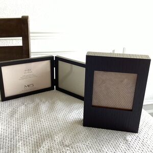 Set of 2 Black Frames